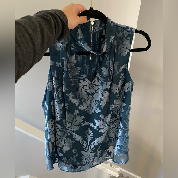 White House Black Market Tank - Picture 3 of 5